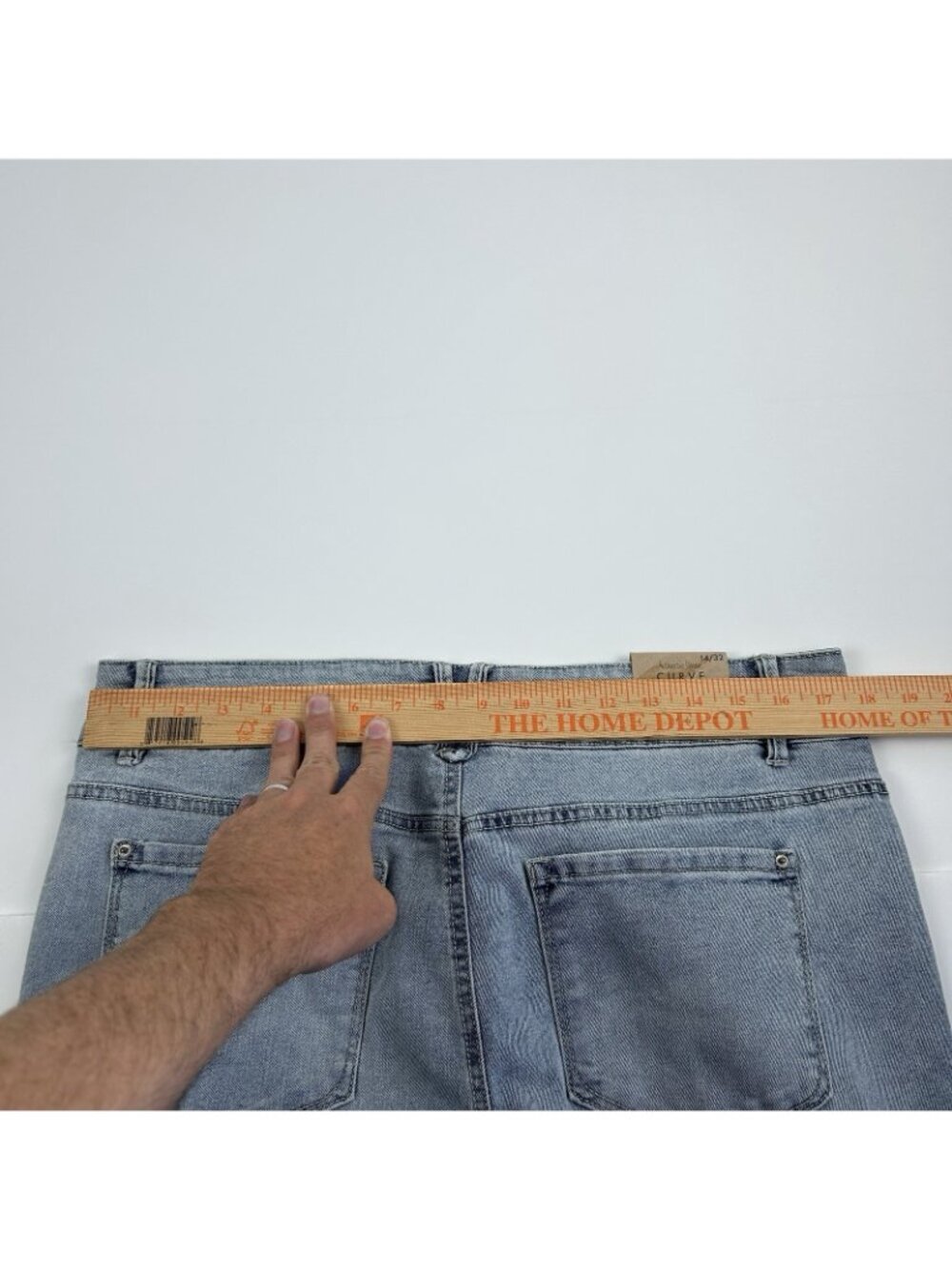 NWT Curve Appeal High Rise Wide Leg Jeans with Scalloped Embroidered Hems 14/32 - Picture 8 of 16